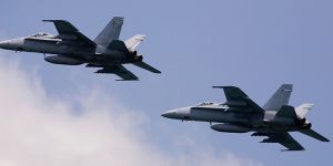 h-military-f18.jpg